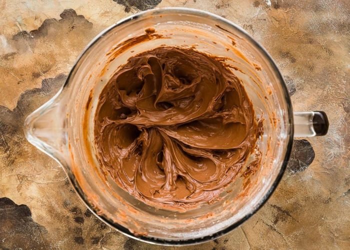 How-to-make-Easy-Chocolate-Frosting-step-by-step-photo-3-700x500