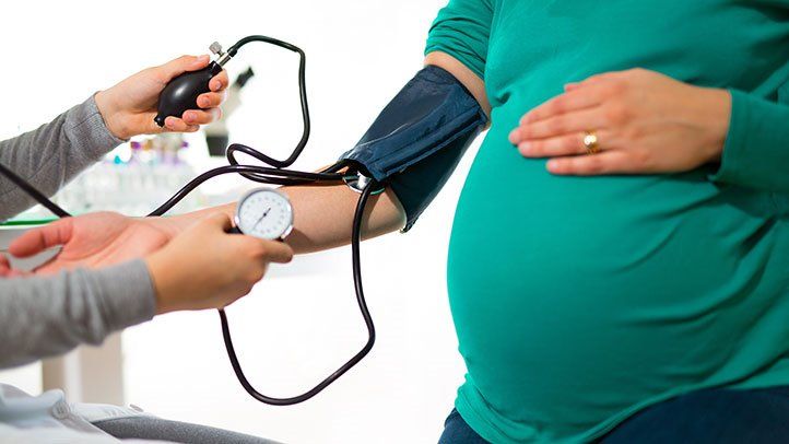 the-risk-for-high-blood-pressure-during-pregnancy-722x406