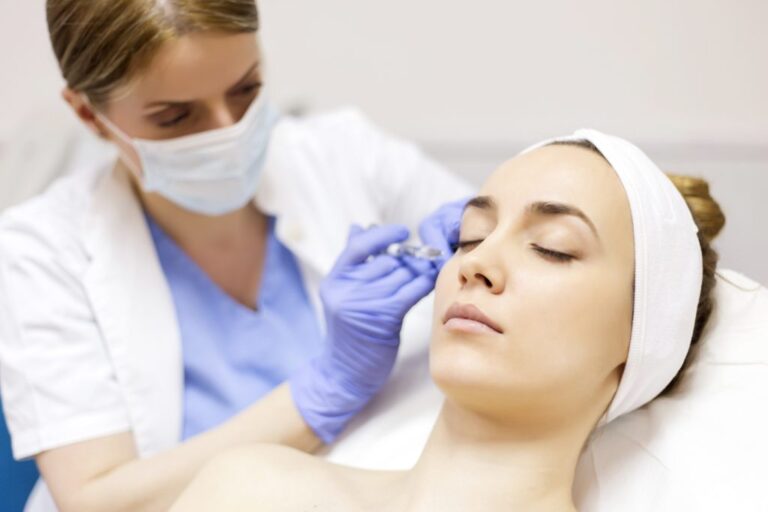 woman-receiving-botox-smaller-1024x682