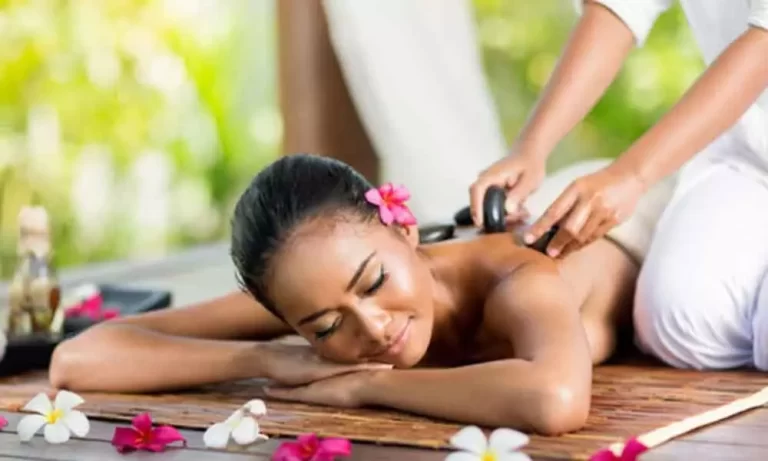 How to Choose the Right Massage Oil for Relaxation